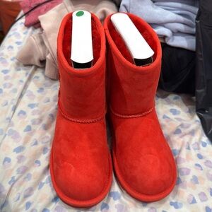 Ugg kids classic.